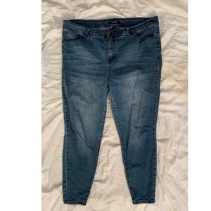 Women’s Curve Skinny Jeans, 18